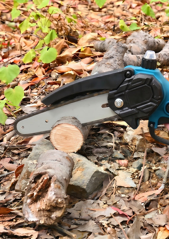 Kabellose 16-cm-Minisäge