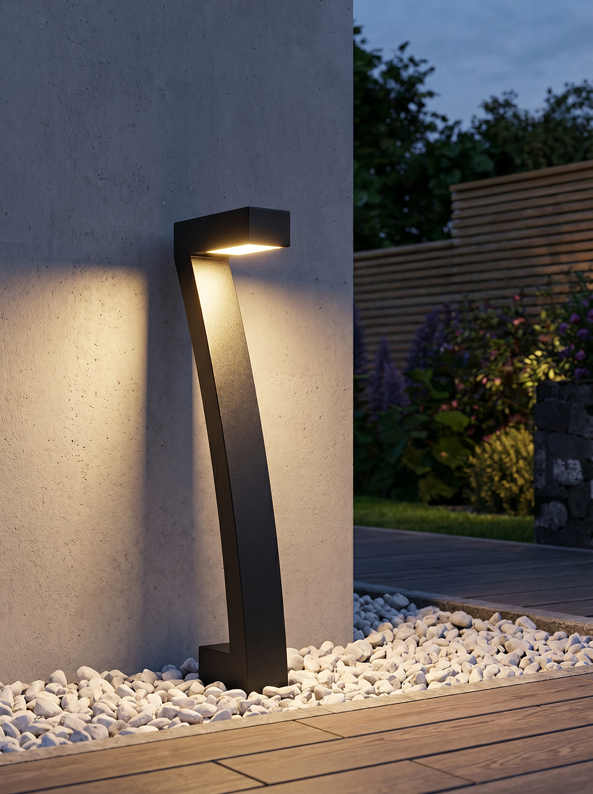 Moderne Solarbetriebene Wegbeleuchtung in Kreativem Design