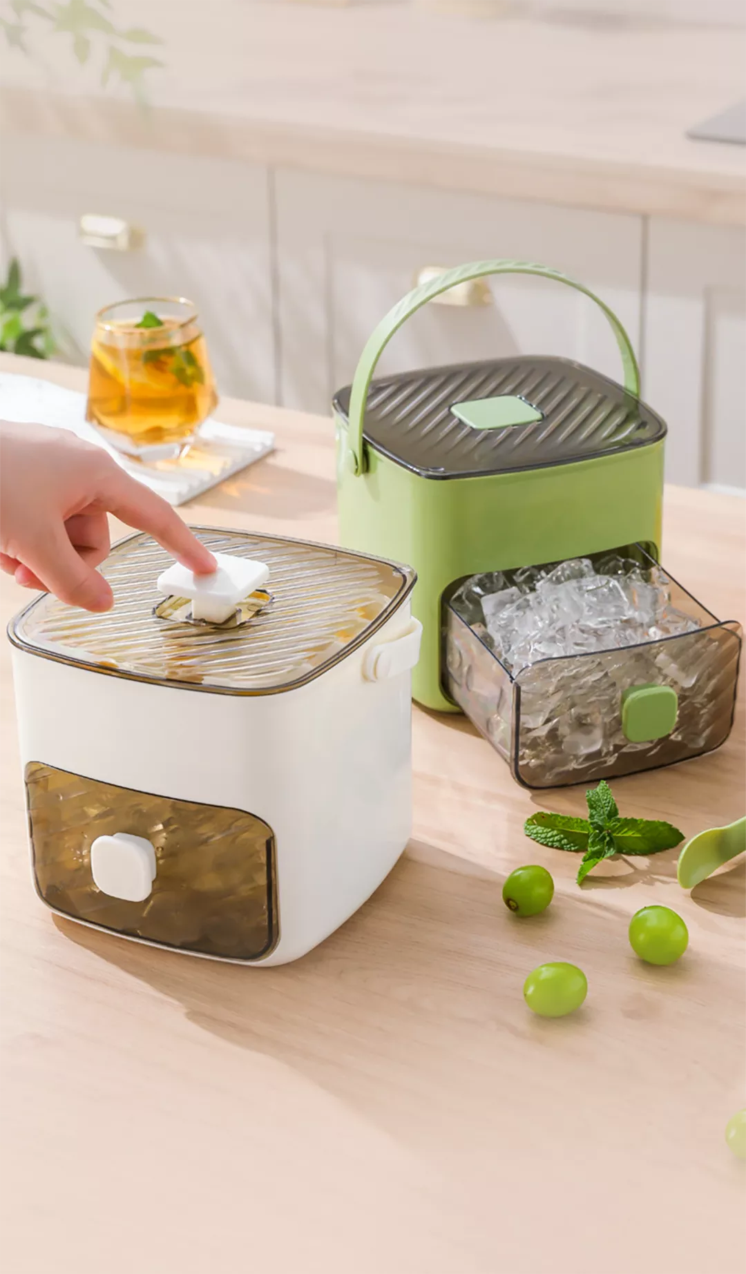 Tragbarer Eiswürfelbereiter