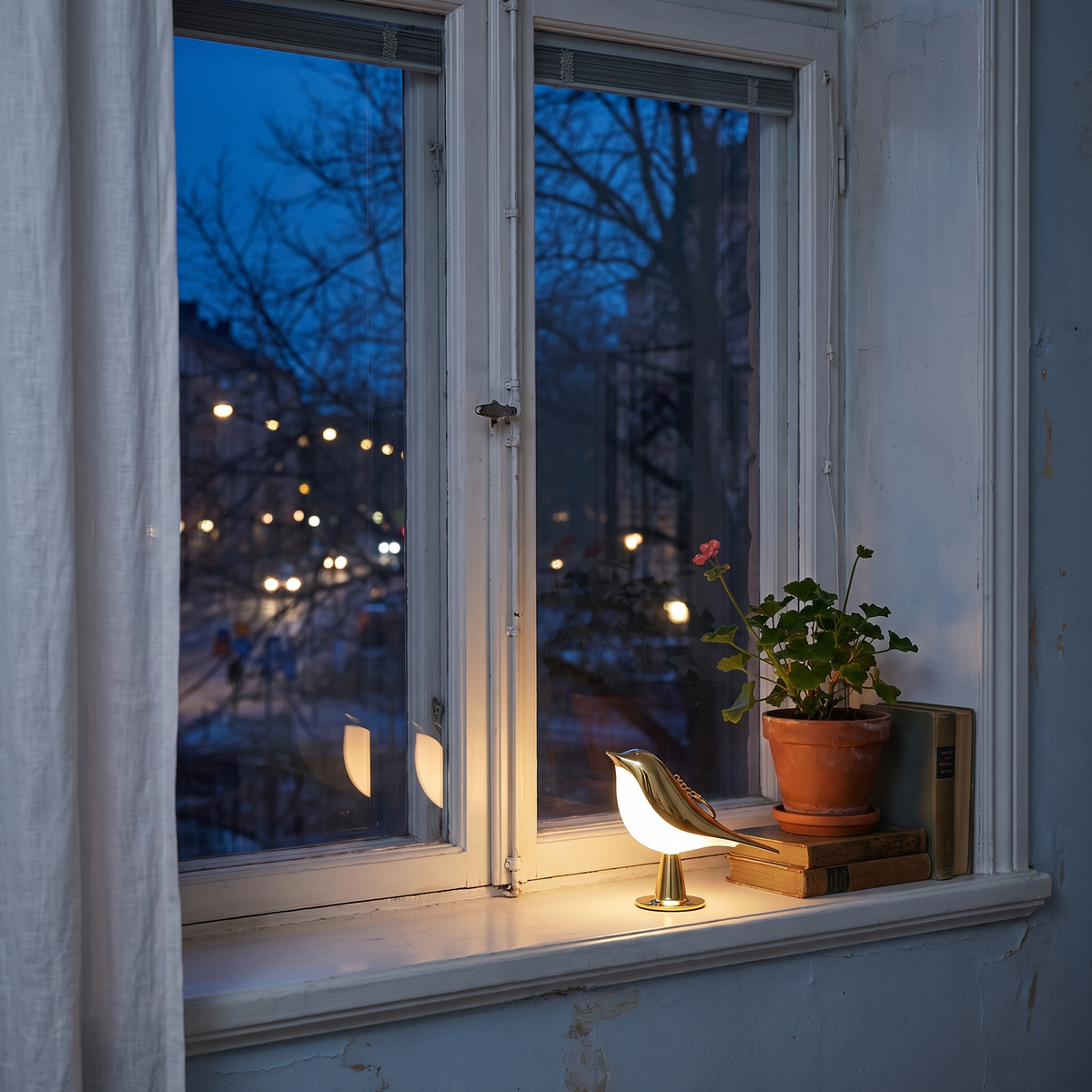 Kabellose Vogellampe mit Touch-Dimmer